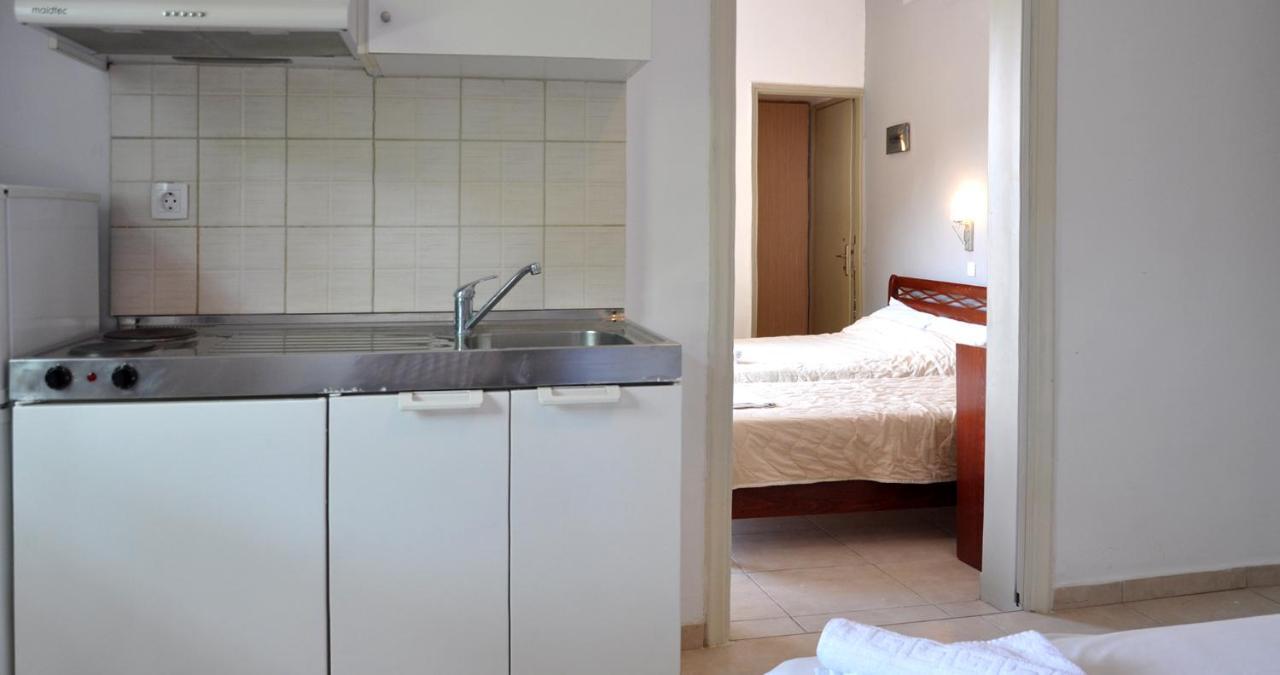 Coralli Beach Studios-Apartments Kallithea  ภายนอก รูปภาพ