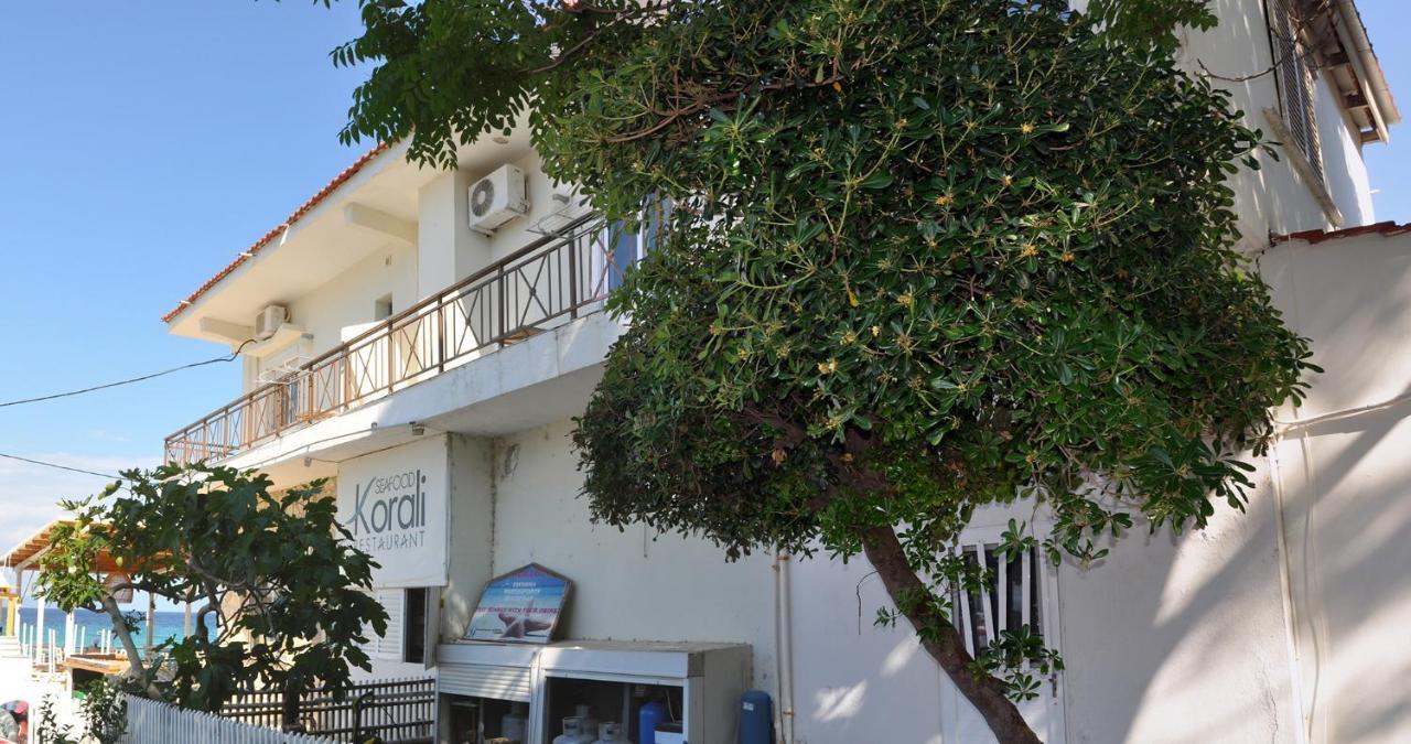 Coralli Beach Studios-Apartments Kallithea  ภายนอก รูปภาพ